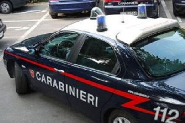 Terrore al mercato: uomo spara e uccide ex moglie